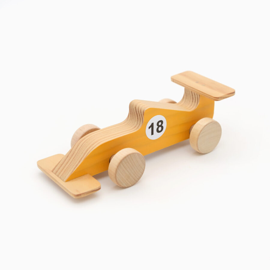 Carro de corrida madeira